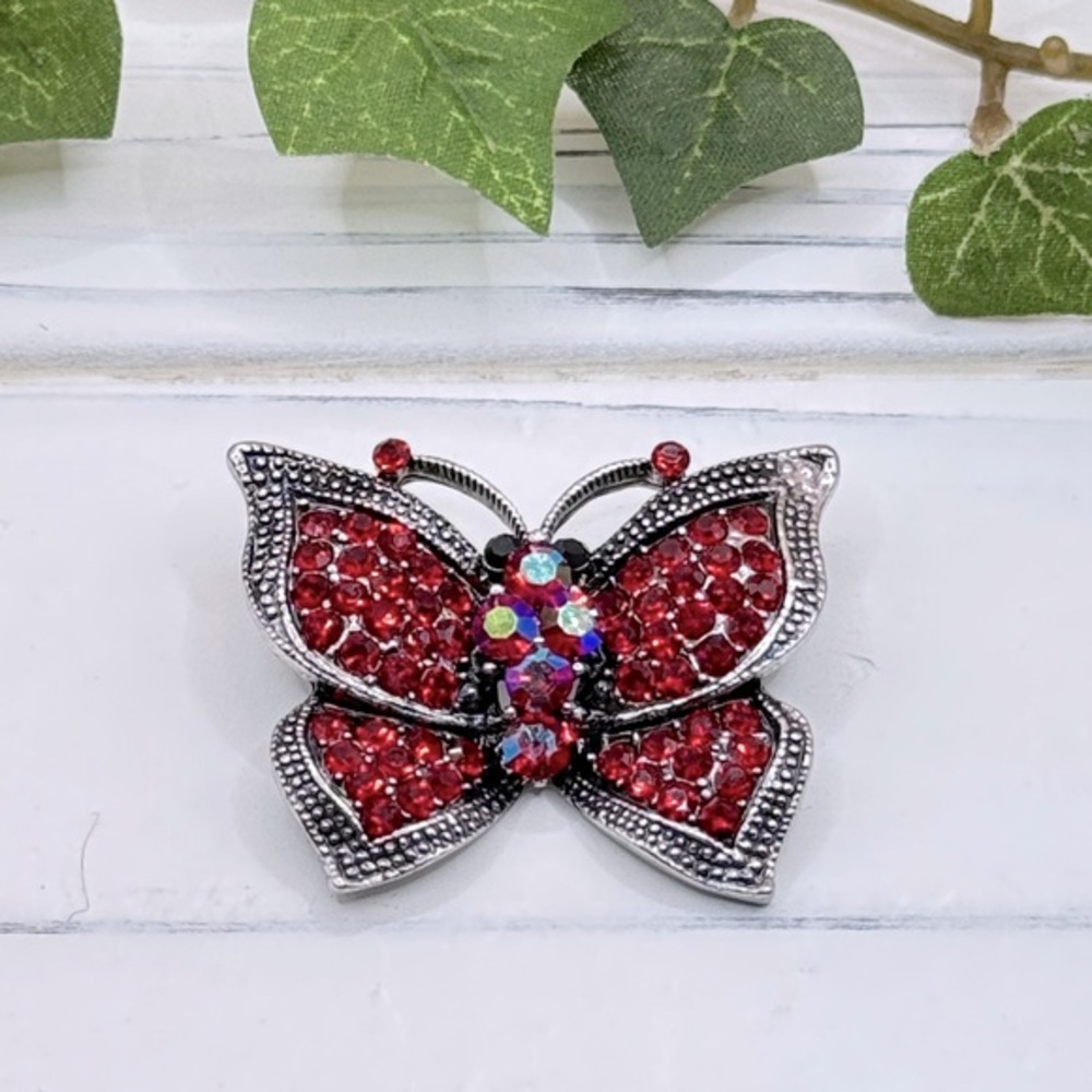 🌻  3/$25 Sparkling Butterfly Red Rhinestone Brooch